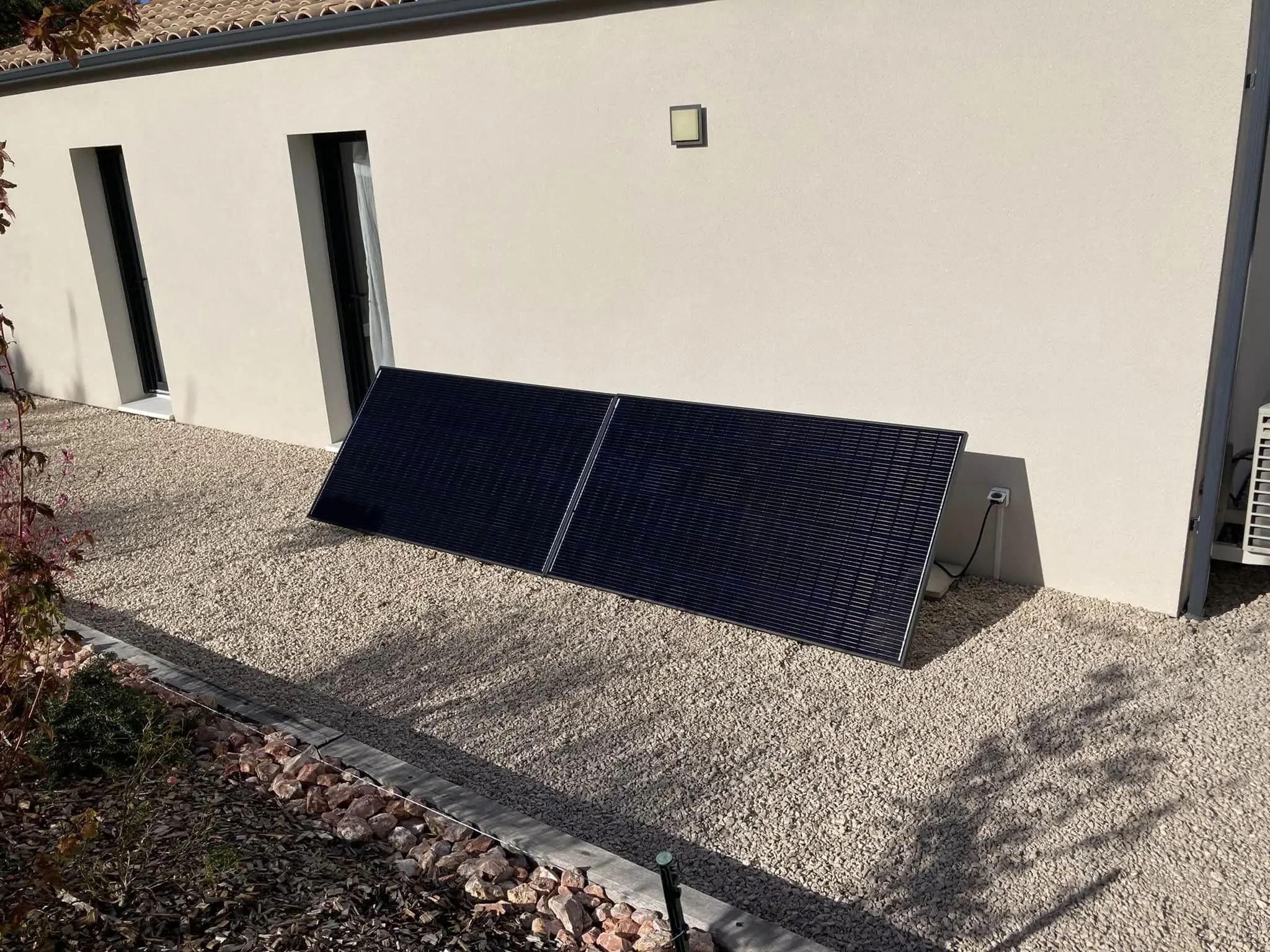 Sunethic : Découvrez la Station Solaire française qui Révolutionne  l'Énergie Renouvelable et le photovoltaïque